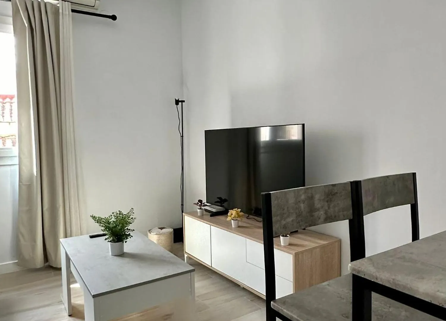 Apartamento Con Solarium En Malaga Centro Apartment